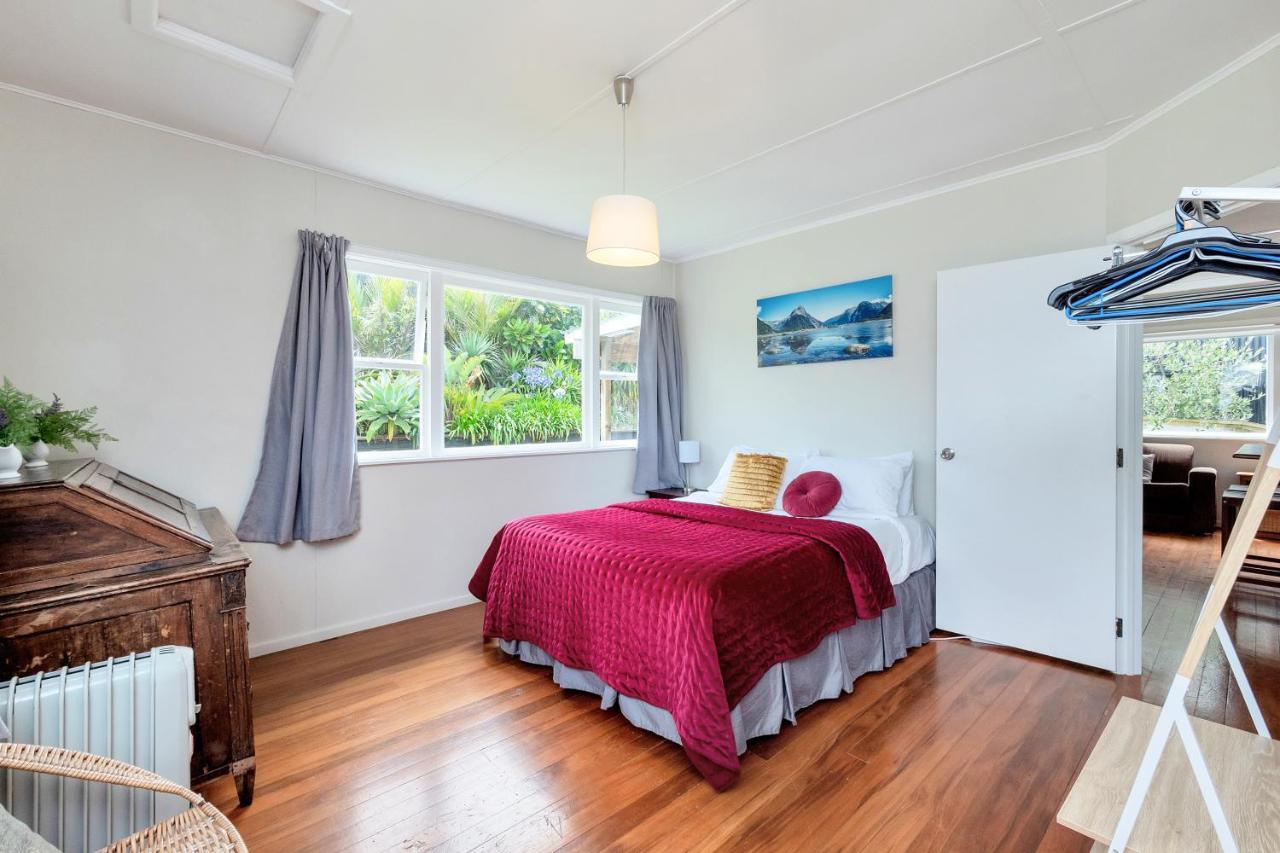 Sunny & Cozy Home Near Western Springs Auckland Exterior foto