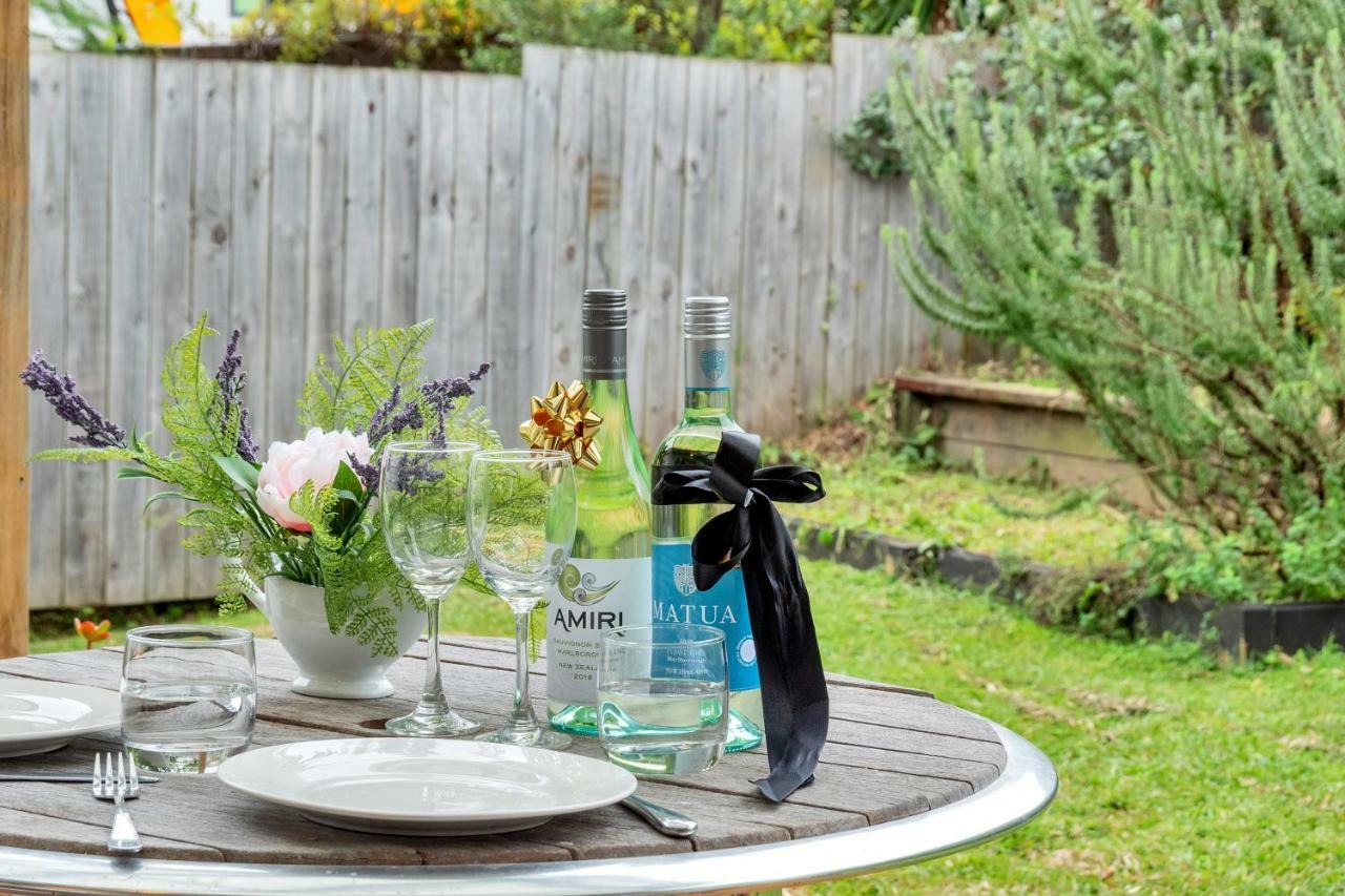 Sunny & Cozy Home Near Western Springs Auckland Exterior foto